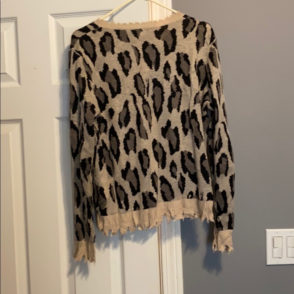 Leopard Sweater - Picture 3 of 4